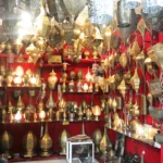 Colorful display of modern Moroccan jewelry in Marrakech souk 🛍️