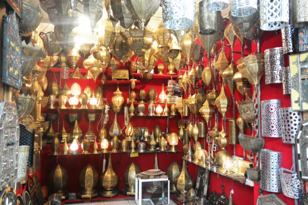 Colorful display of modern Moroccan jewelry in Marrakech souk 🛍️